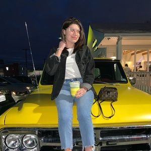 Meet your Posher, Jessica !